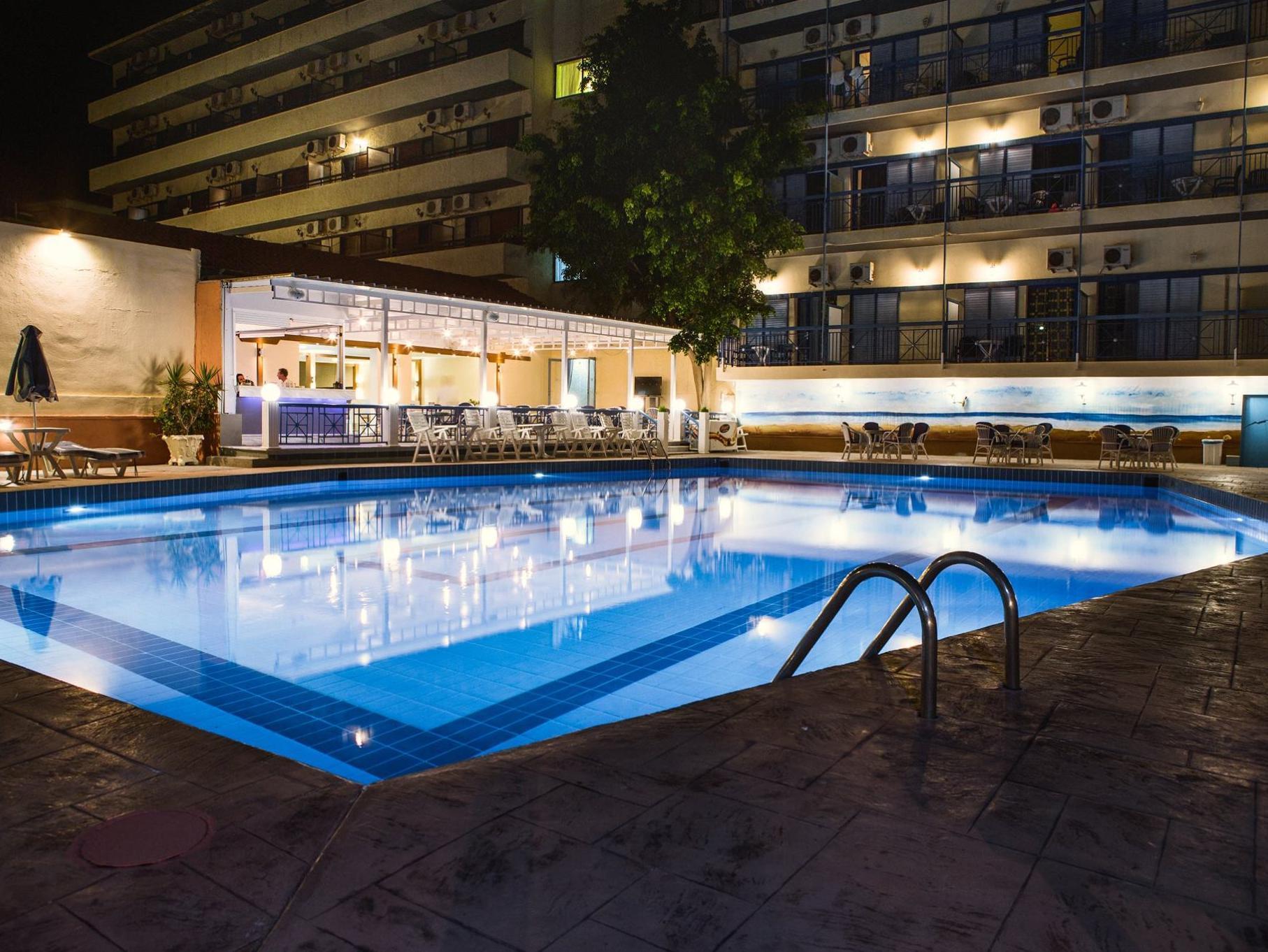 Blue Lagoon City Hotel Kosz Kültér fotó
