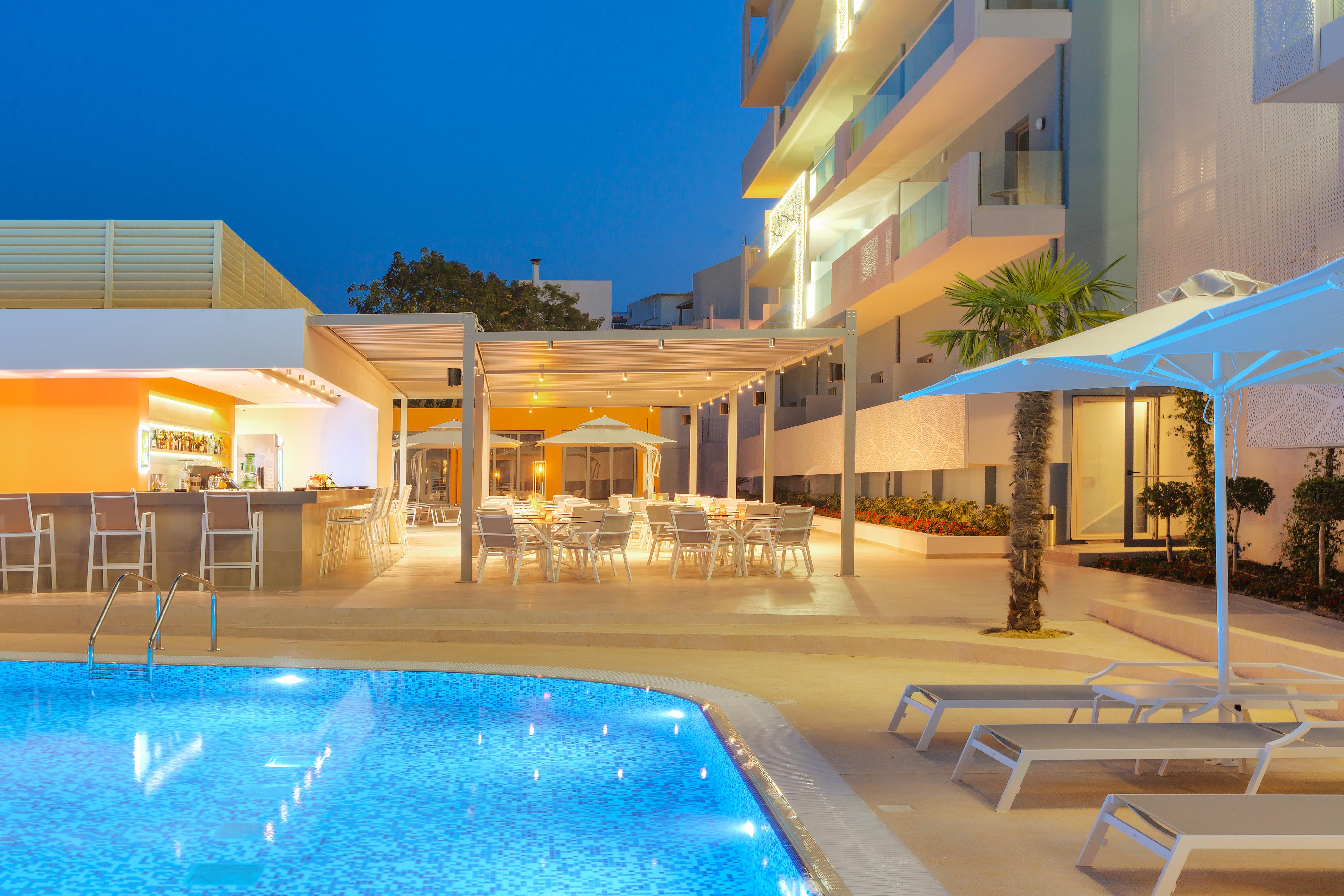 Blue Lagoon City Hotel Kosz Kültér fotó